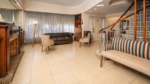 CASA EN VENTA EN CHAUVIN CON DETALLES DE ÉPOCA Y  PARQUE - Imagen 4