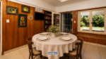 CASA EN VENTA EN CHAUVIN CON DETALLES DE ÉPOCA Y  PARQUE - Imagen 8